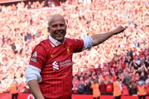 星空体育下载-【揭秘】不被看好的斯洛特，为何能带领利物浦夺冠？